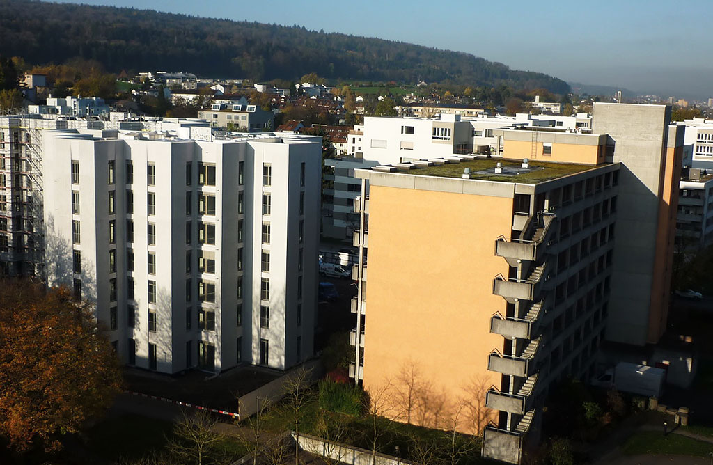 Hanspeter Zehr wohnt seit 2013 in der Siedlung Helen Keller und fotografierte von seinem Balkon aus die Entstehung des Neubaus.